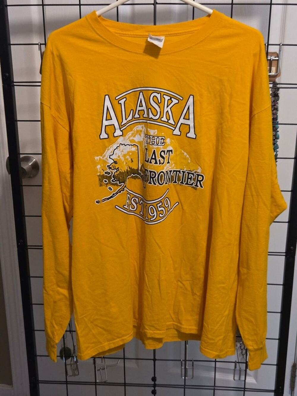 Fruit of the Loom Alaska The Last Frontier Long Sleeve T-Shirt XL